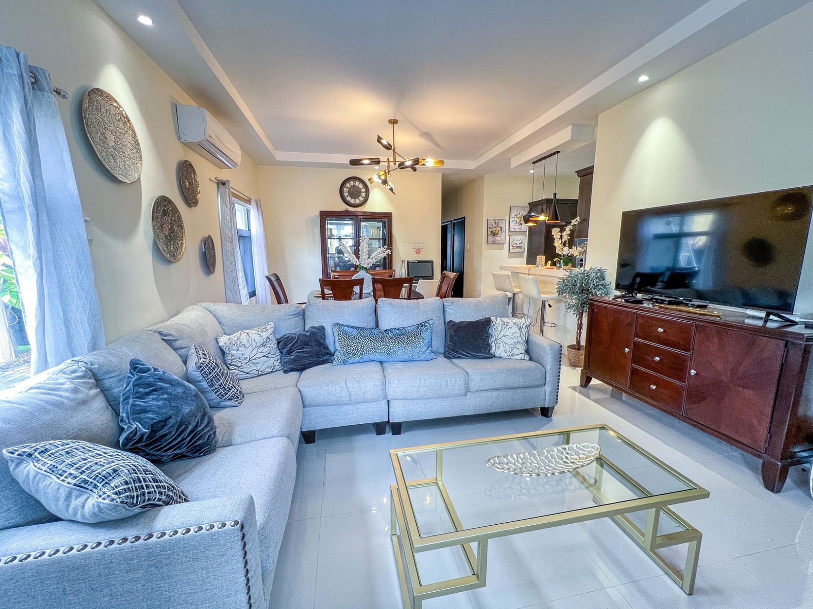 Modern-3-Bedroom-Villa-for-Sale-in-Pyramid-Point-Ocho-Rios-St.-Ann Ninth image of 79 Pyramid Point in Ocho Rios, St. Ann, Jamaica - property is For Sale