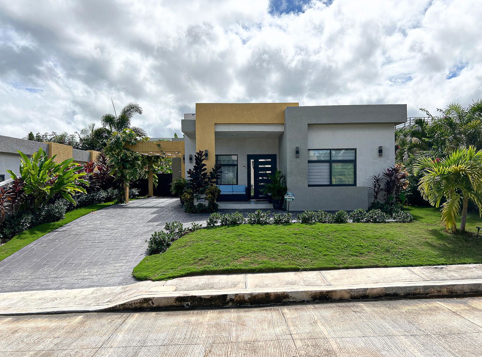 Modern-3-Bedroom-Villa-for-Sale-in-Pyramid-Point-Ocho-Rios-St.-Ann First image of 79 Pyramid Point in Ocho Rios, St. Ann, Jamaica - property is For Sale