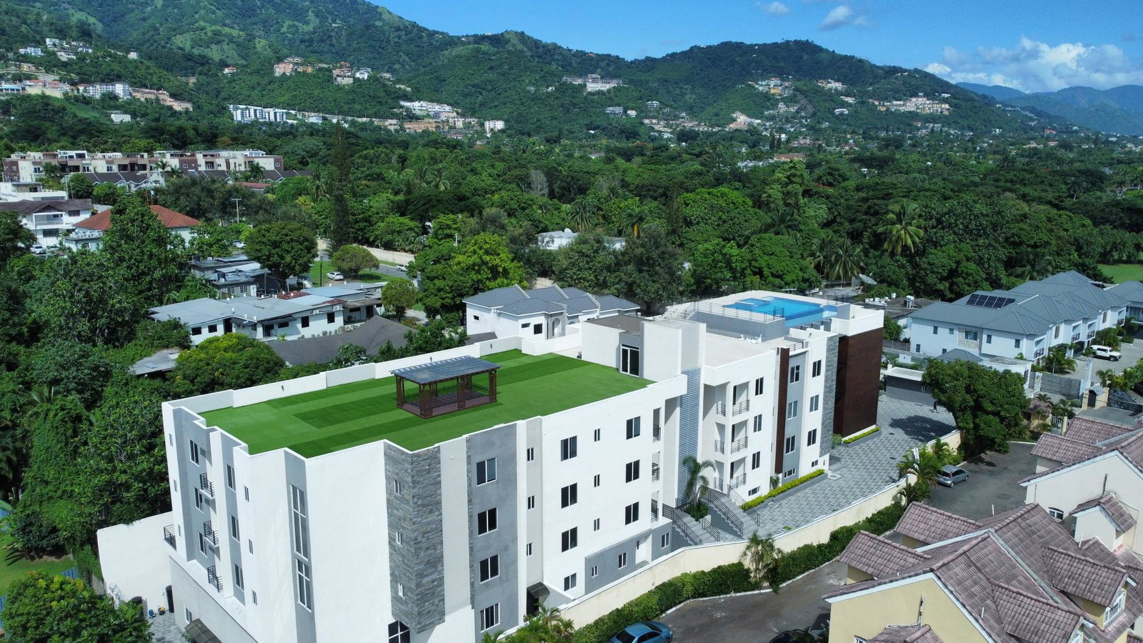 Modern-Apartment-for-Sale-in-Norbrook-St.-Andrew-Jamaica-2-Bed-2.5-Bath Sixteenth image of 20-13 Norbrook Drive in Kingston 8, St. Andrew, Jamaica - property is For Sale