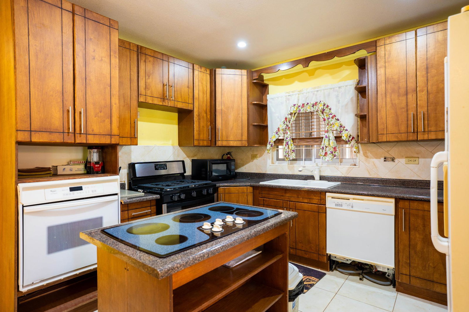 Ninth image of Heartease District in Heartease, Manchester, Jamaica - property is For Sale