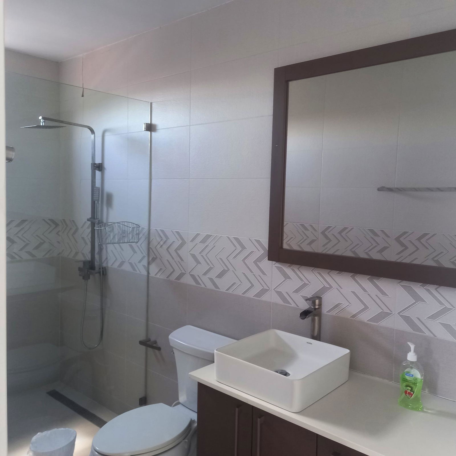 Eighth image of 504-11a Waterloo Road, Kingston 1 in Kingston 10, St. Andrew, Jamaica - property is For Sale