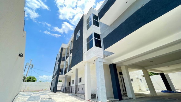 Second image of 7- 18 Acadia Suites in Kingston 6, St. Andrew, Jamaica - property is For Sale