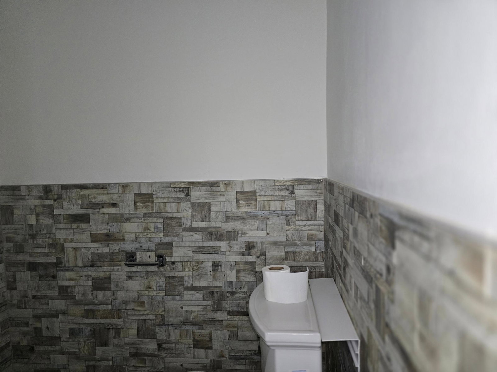 Seventh image of 2 Lismore Avenue, Kingston in Kingston 5, St. Andrew, Jamaica - property is For Rent