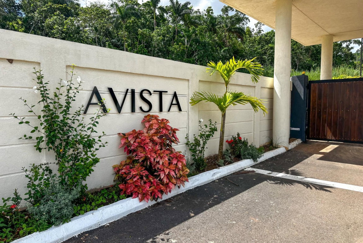 Second image of 401-avista Bloomfield in Mandeville, Manchester, Jamaica - property is For Rent