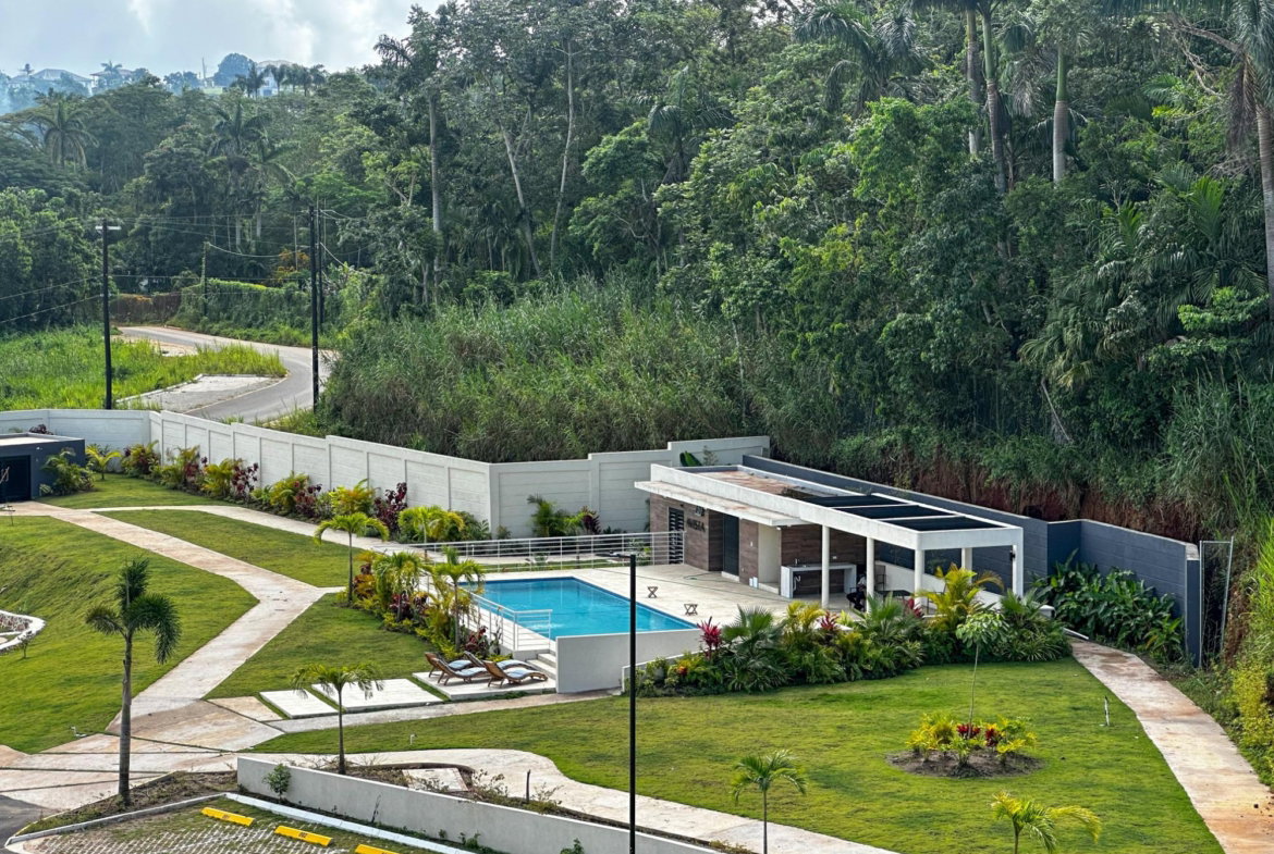 Eleventh image of 401-avista Bloomfield in Mandeville, Manchester, Jamaica - property is For Rent