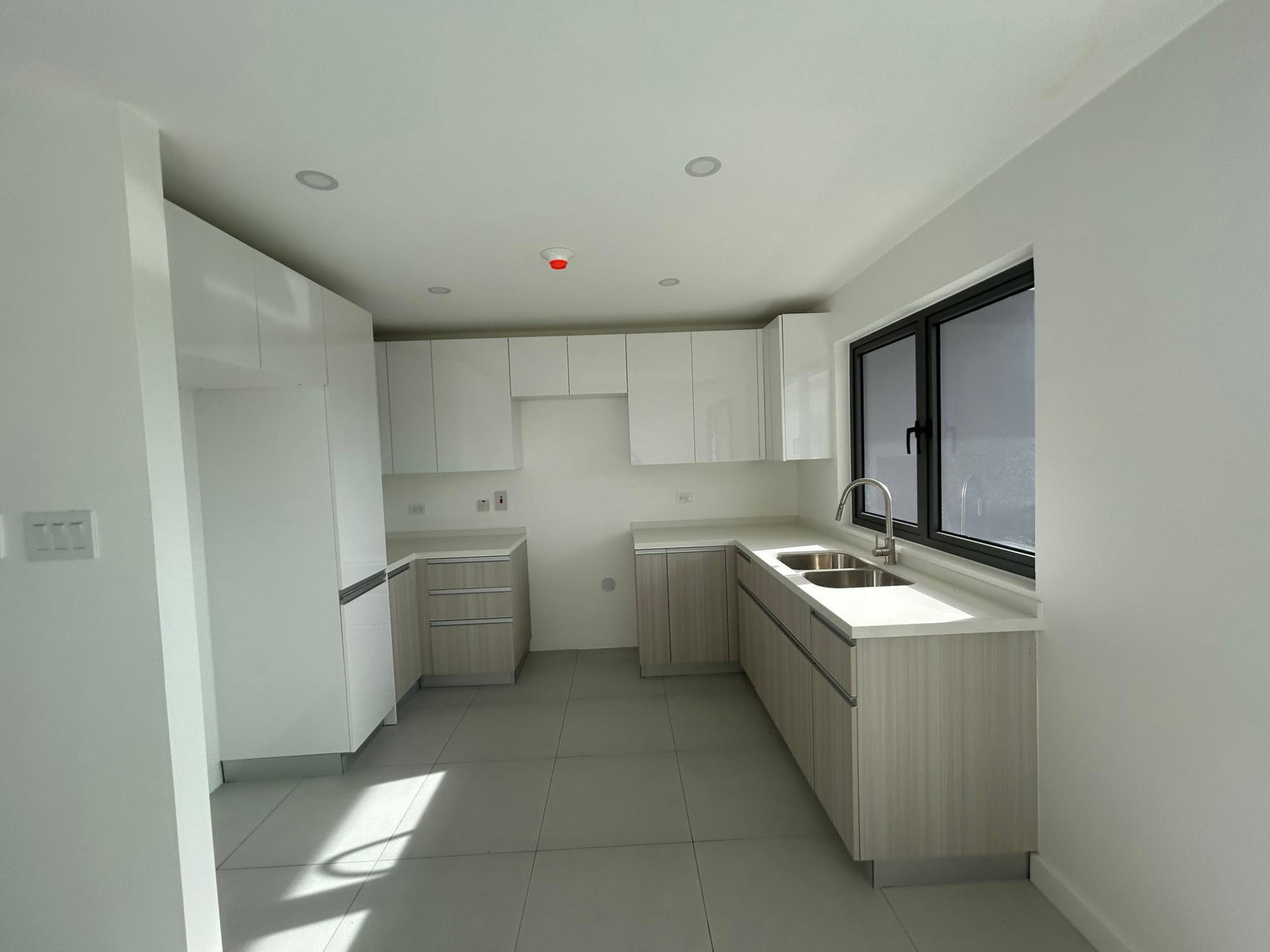 Modern-Studio-Apartment-for-Sale-in-Barbican-Kingston-–-Cardinal-Residences Fourth image of B35-2 1/2 Graham Heights in Kingston 6, St. Andrew, Jamaica - property is For Sale
