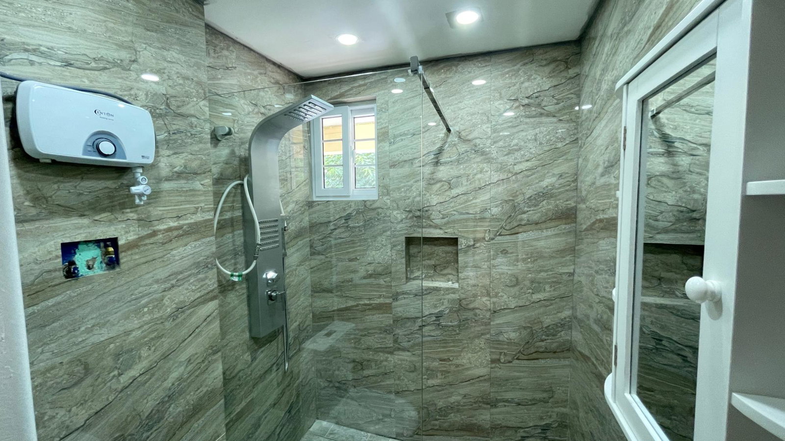 Modern-Studio-Apartment-for-Sale-in-Kingstons-Golden-Triangle-–-St.-Andrew-Jamaica Second image of Lot 11-96 1/4 Old Hope Road in Kingston 6, St. Andrew, Jamaica - property is For Sale