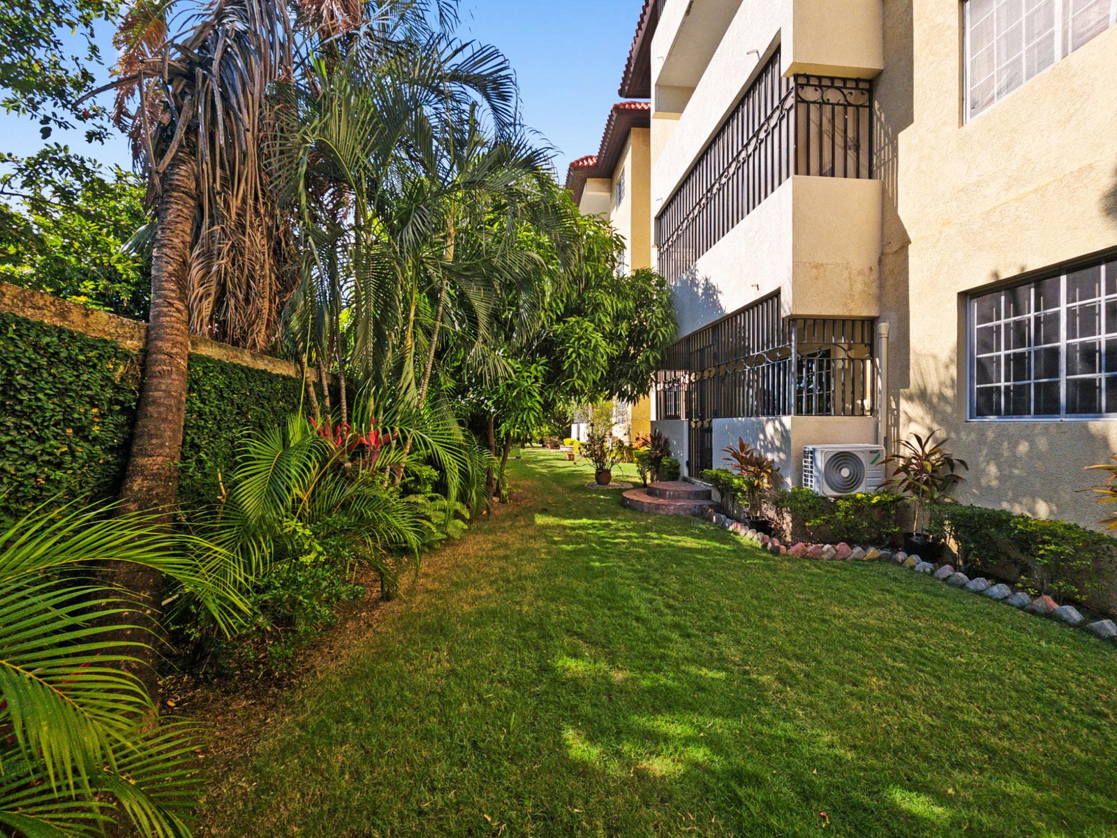 Eleventh image of 13-17 Braemar Avenue in Kingston 5, St. Andrew, Jamaica - property is For Sale