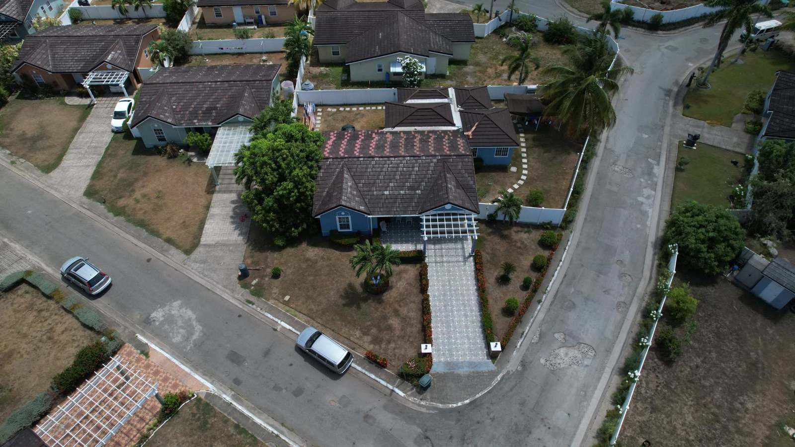 Second image of Arabella Close el Prado in Spanish Town, St. Catherine, Jamaica - property is For Sale