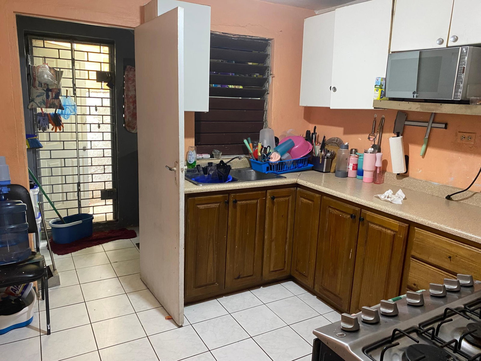 Fourth image of 338 Southern Parade, Portsmou in Portsmouth, St. Catherine, Jamaica - property is For Sale