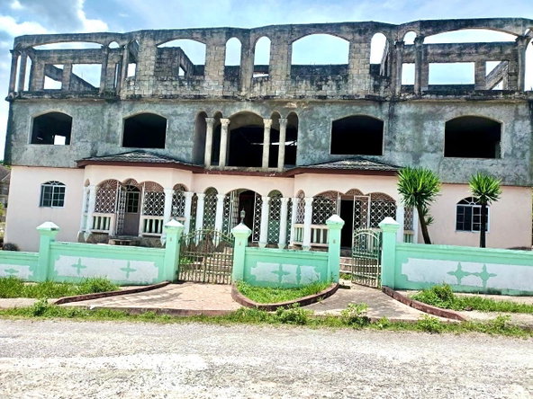 Sixteenth image of 47- Williamsfield, Manchester in Williamsfield, Manchester, Jamaica - property is For Sale