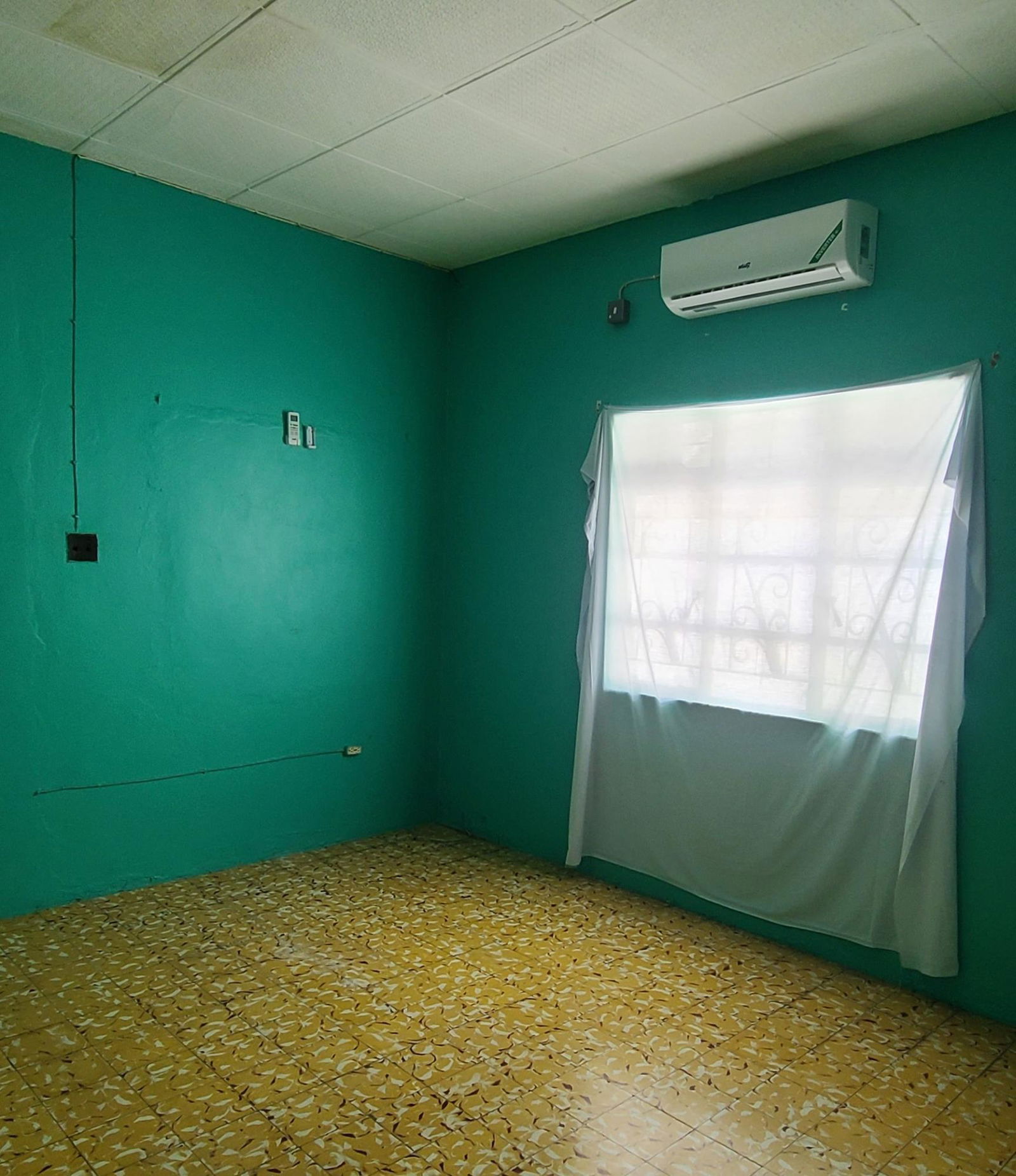 Multi-Unit-House-for-Sale-in-Kingston-Jamaica-2-Carlisle-Ave-St.-Andrew Twelfth image of 2 Carlilse Avenue Kingston in Kingston 10, St. Andrew, Jamaica - property is For Sale