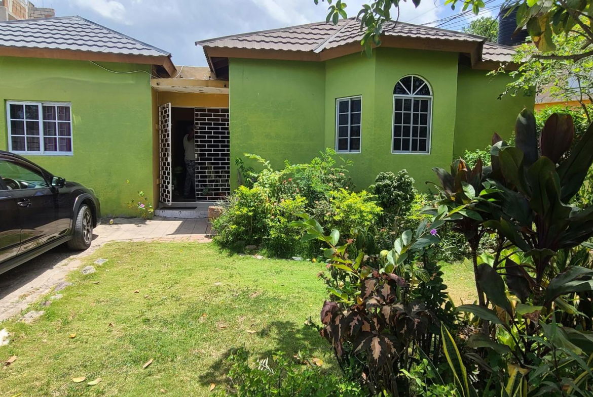 First image of 2 Carlilse Avenue Kingston in Kingston 10, St. Andrew, Jamaica - property is For Sale