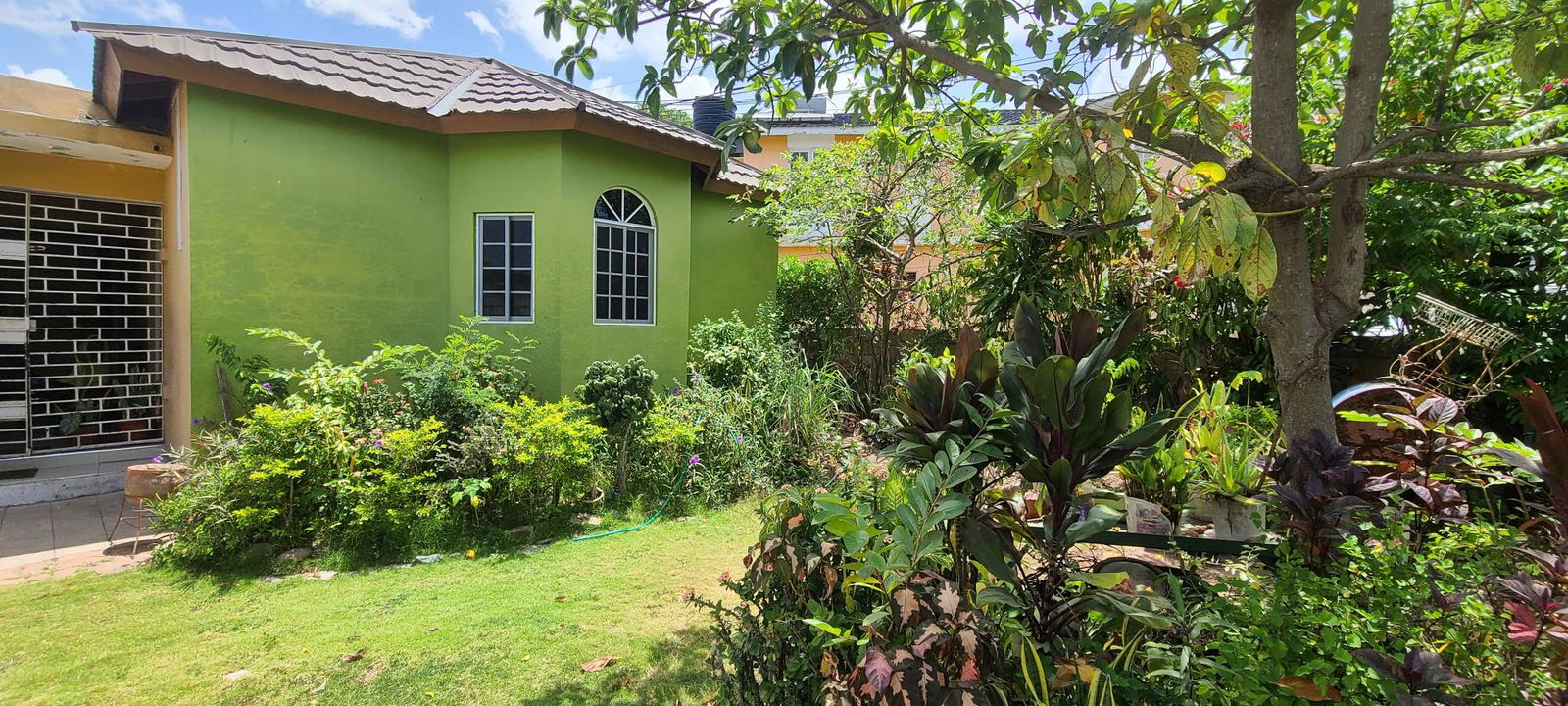 Multi-Unit-House-for-Sale-in-Kingston-Jamaica-2-Carlisle-Ave-St.-Andrew Fourth image of 2 Carlilse Avenue Kingston in Kingston 10, St. Andrew, Jamaica - property is For Sale