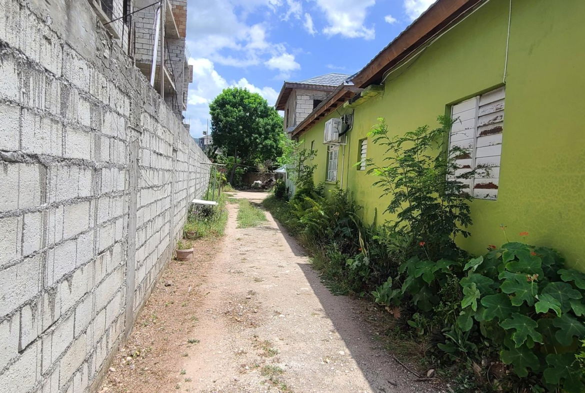 Fifth image of 2 Carlilse Avenue Kingston in Kingston 10, St. Andrew, Jamaica - property is For Sale