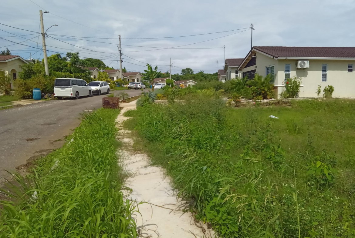 Fourth image of 105 Holland Estate, Trelawny in HOLLAND ESTATE, Trelawny, Jamaica - property is For Rent