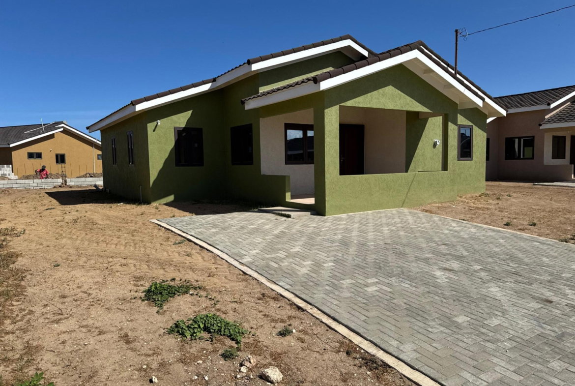 Second image of 15 Oak Estate Ph2 in Bernard Lodge, St. Catherine, Jamaica - property is For Rent