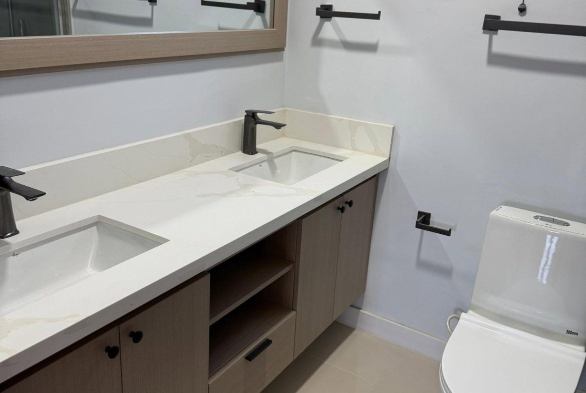Thirteenth image of 15 Oak Estate Ph2 in Bernard Lodge, St. Catherine, Jamaica - property is For Rent