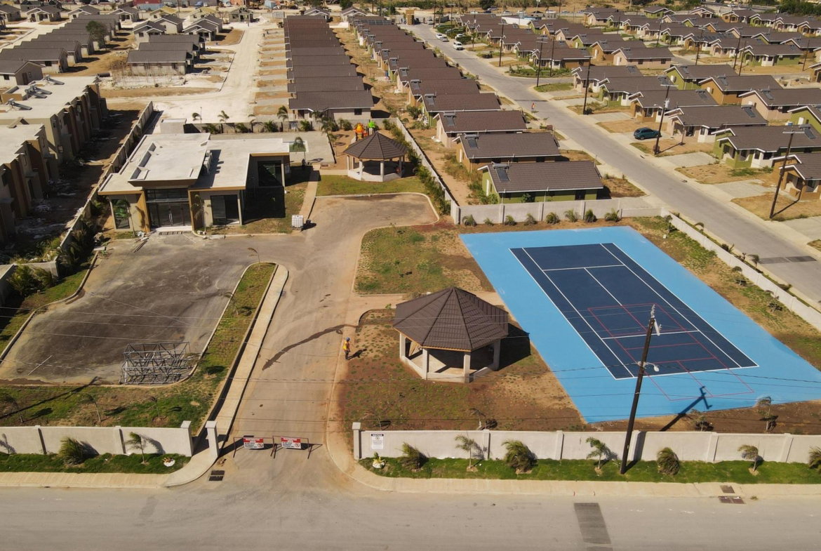 Sixteenth image of 15 Oak Estate Ph2 in Bernard Lodge, St. Catherine, Jamaica - property is For Rent