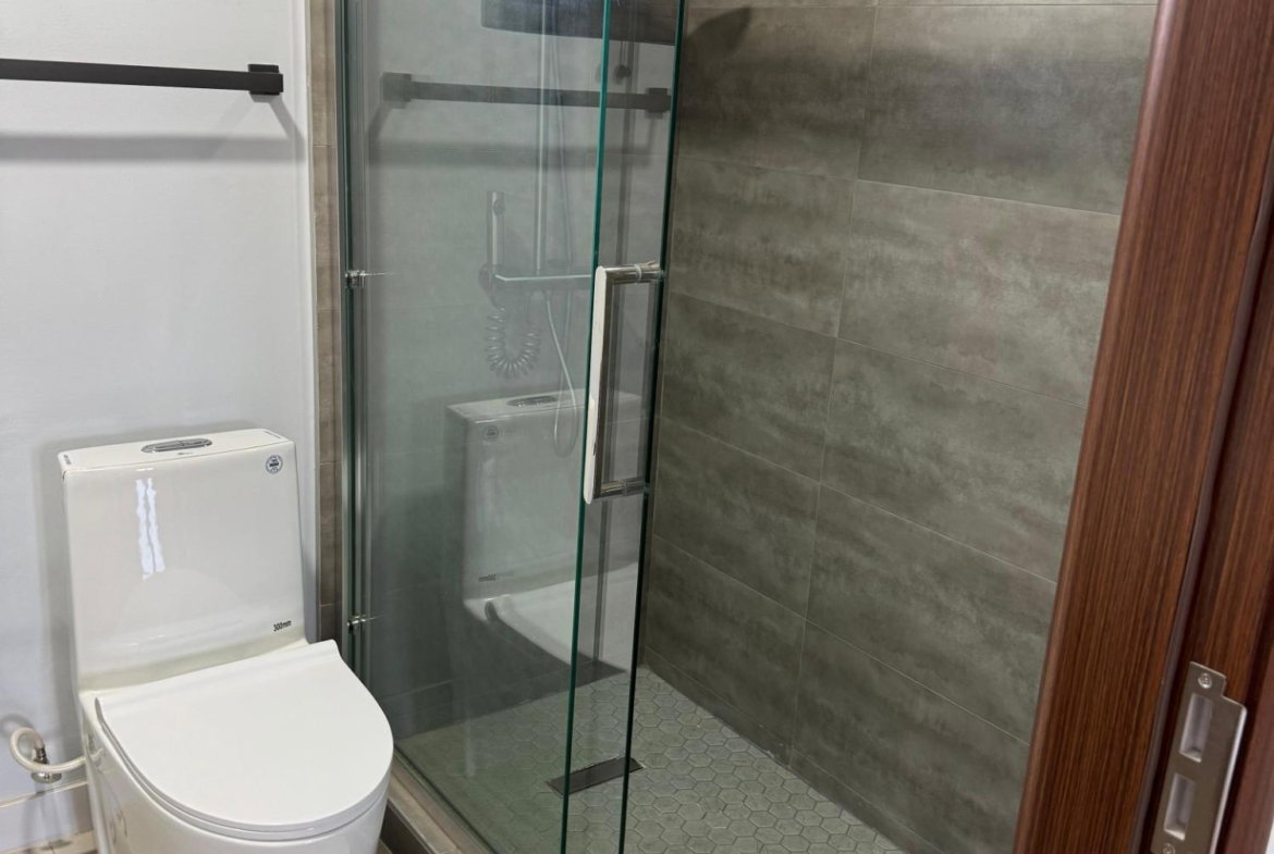 Sixth image of 15 Oak Estate Ph2 in Bernard Lodge, St. Catherine, Jamaica - property is For Rent