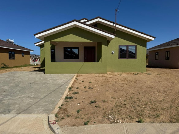 First image of 15 Oak Estate Ph2 in Bernard Lodge, St. Catherine, Jamaica - property is For Rent