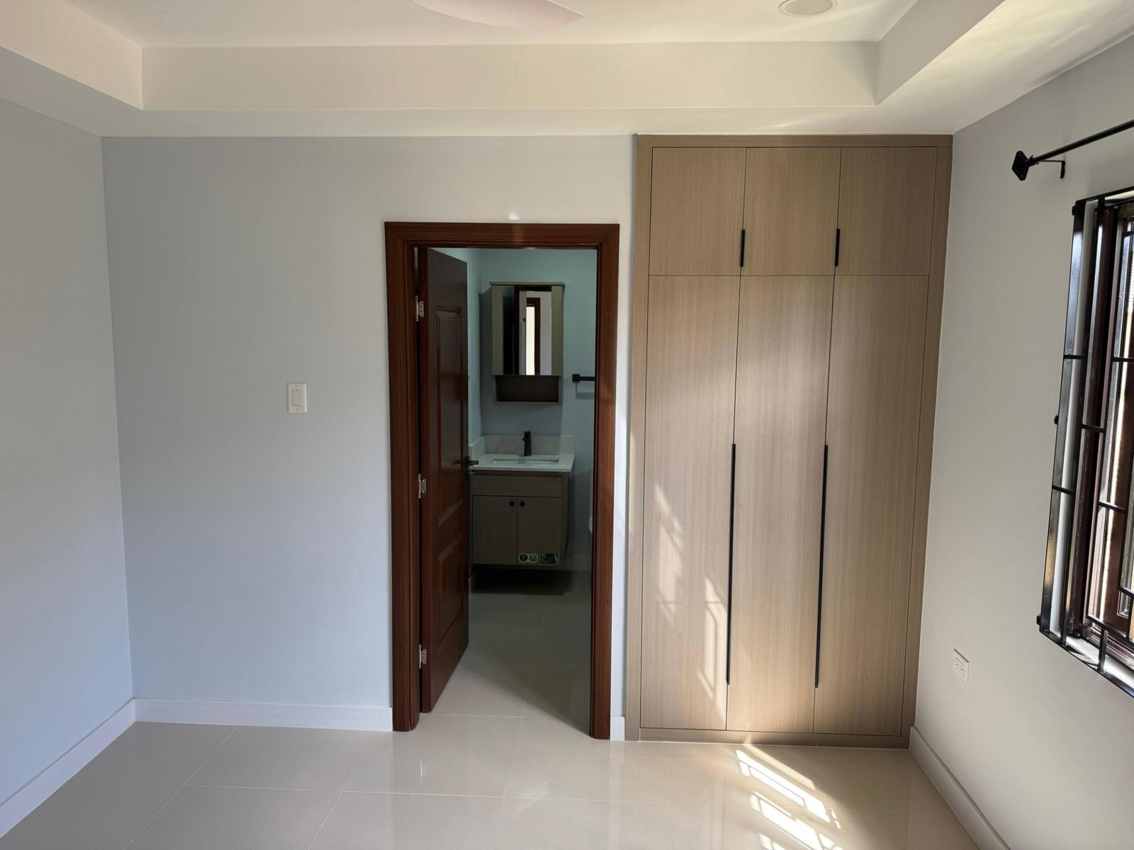 Ninth image of 15 Oak Estate Ph2 in Bernard Lodge, St. Catherine, Jamaica - property is For Rent