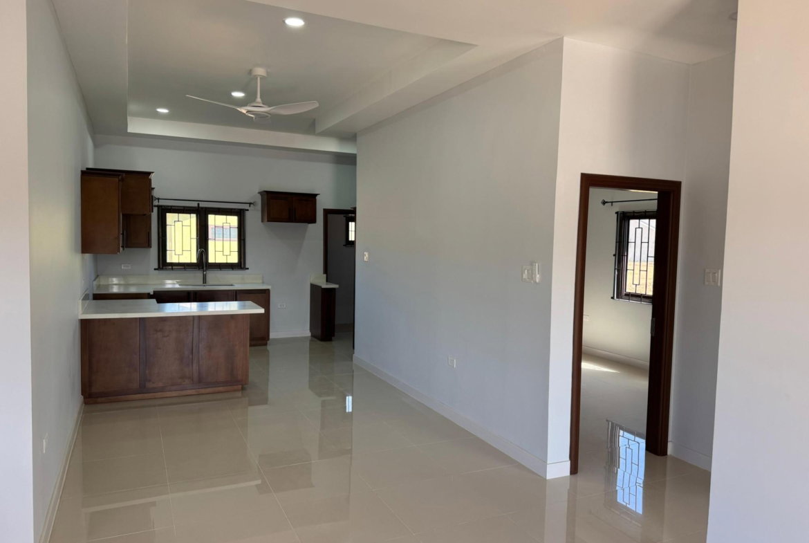 Tenth image of 15 Oak Estate Ph2 in Bernard Lodge, St. Catherine, Jamaica - property is For Rent