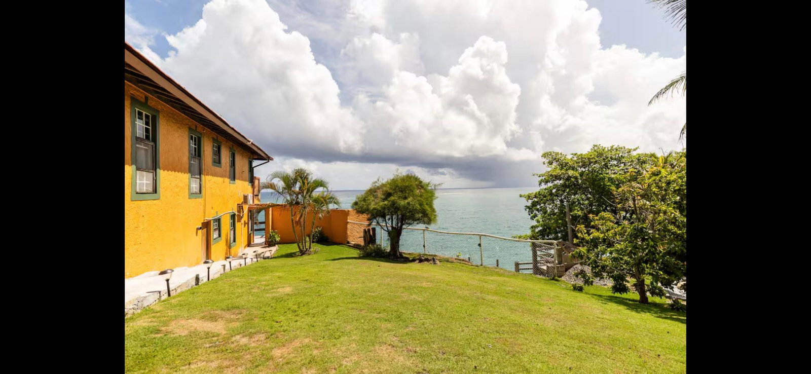 Oceanfront-2-Bedroom-Apartment-for-Rent-in-Tower-Isle-St.-Mary-Jamaica Fourteenth image of 2b Tower Isle in Tower Isle, St. Mary, Jamaica - property is For Rent