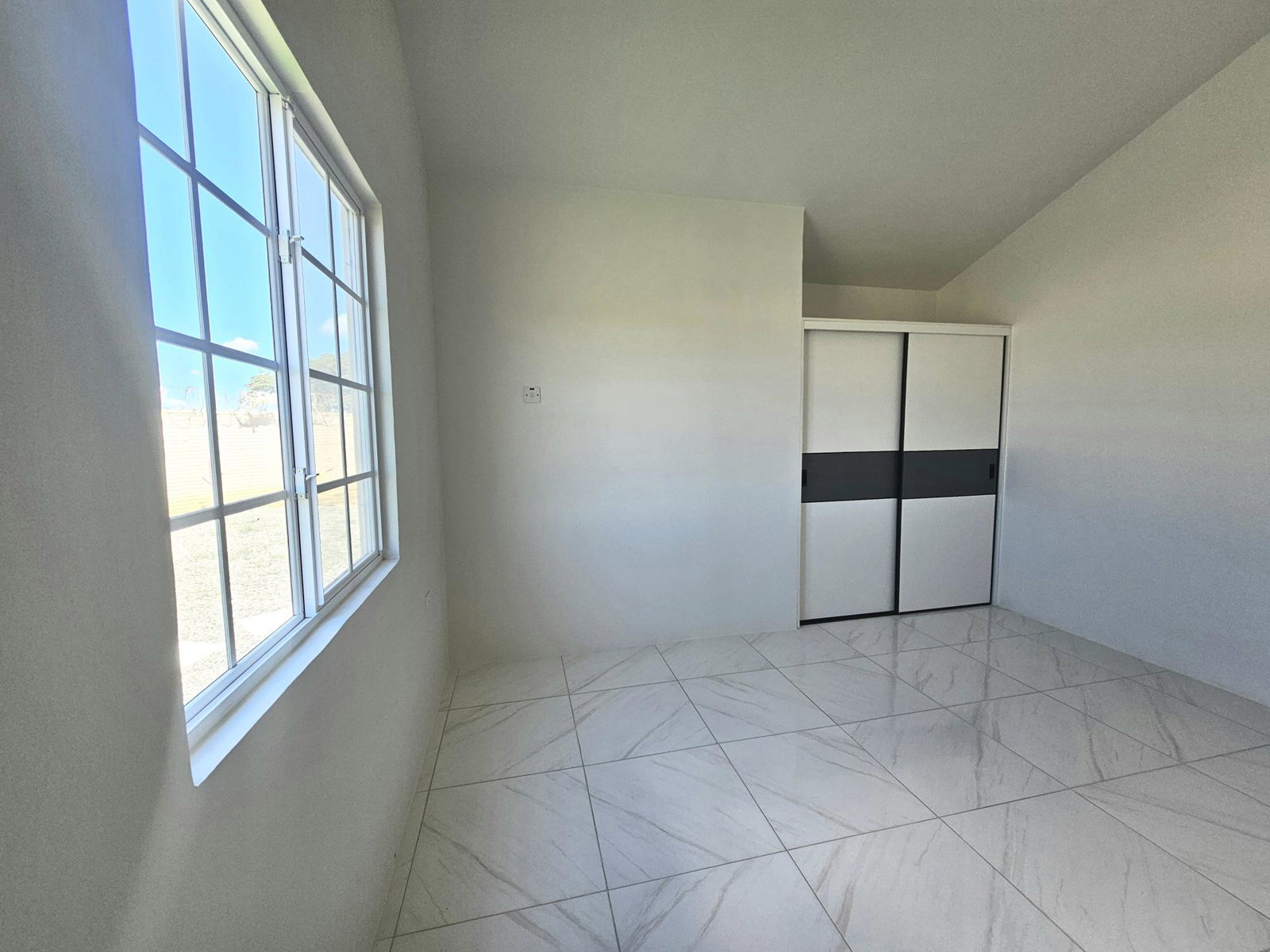Second image of Emerald Crescent-phoenix in Phoenix Park, St. Catherine, Jamaica - property is For Sale