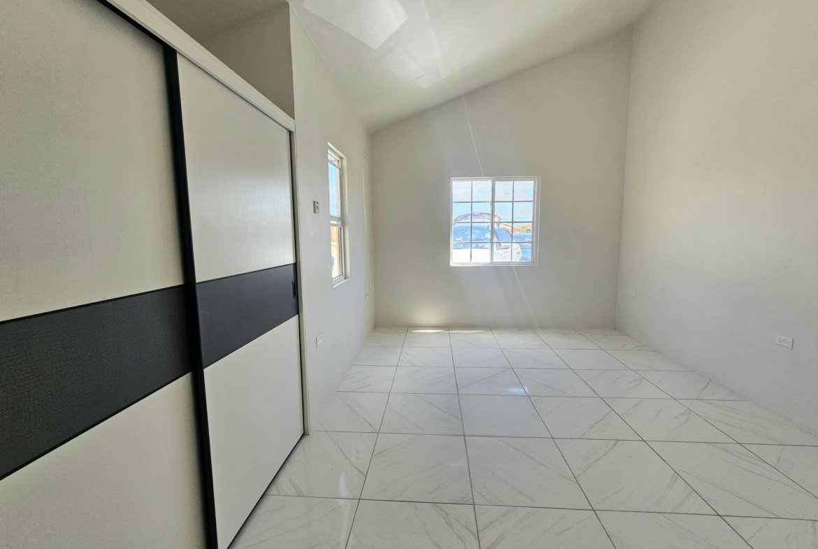 Fourth image of Emerald Crescent-phoenix in Phoenix Park, St. Catherine, Jamaica - property is For Sale