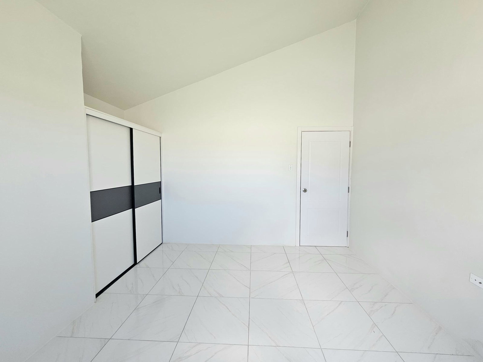 Seventh image of Emerald Crescent-phoenix in Phoenix Park, St. Catherine, Jamaica - property is For Sale