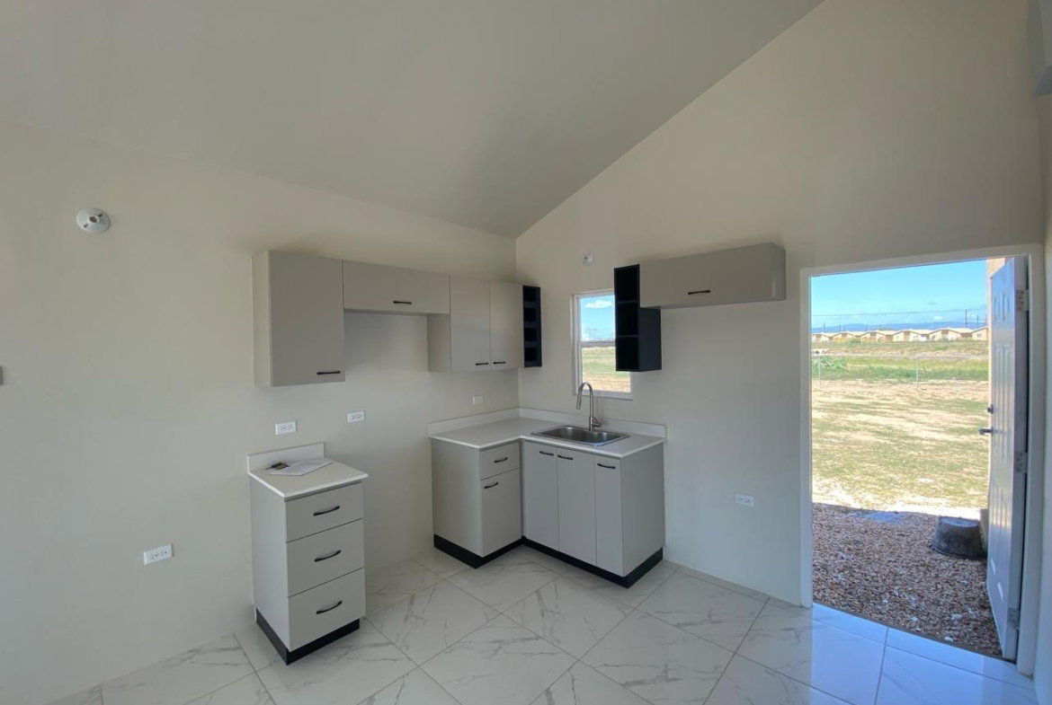 Fourteenth image of 11violet Crescent-phoenix in Phoenix Park, St. Catherine, Jamaica - property is For Sale