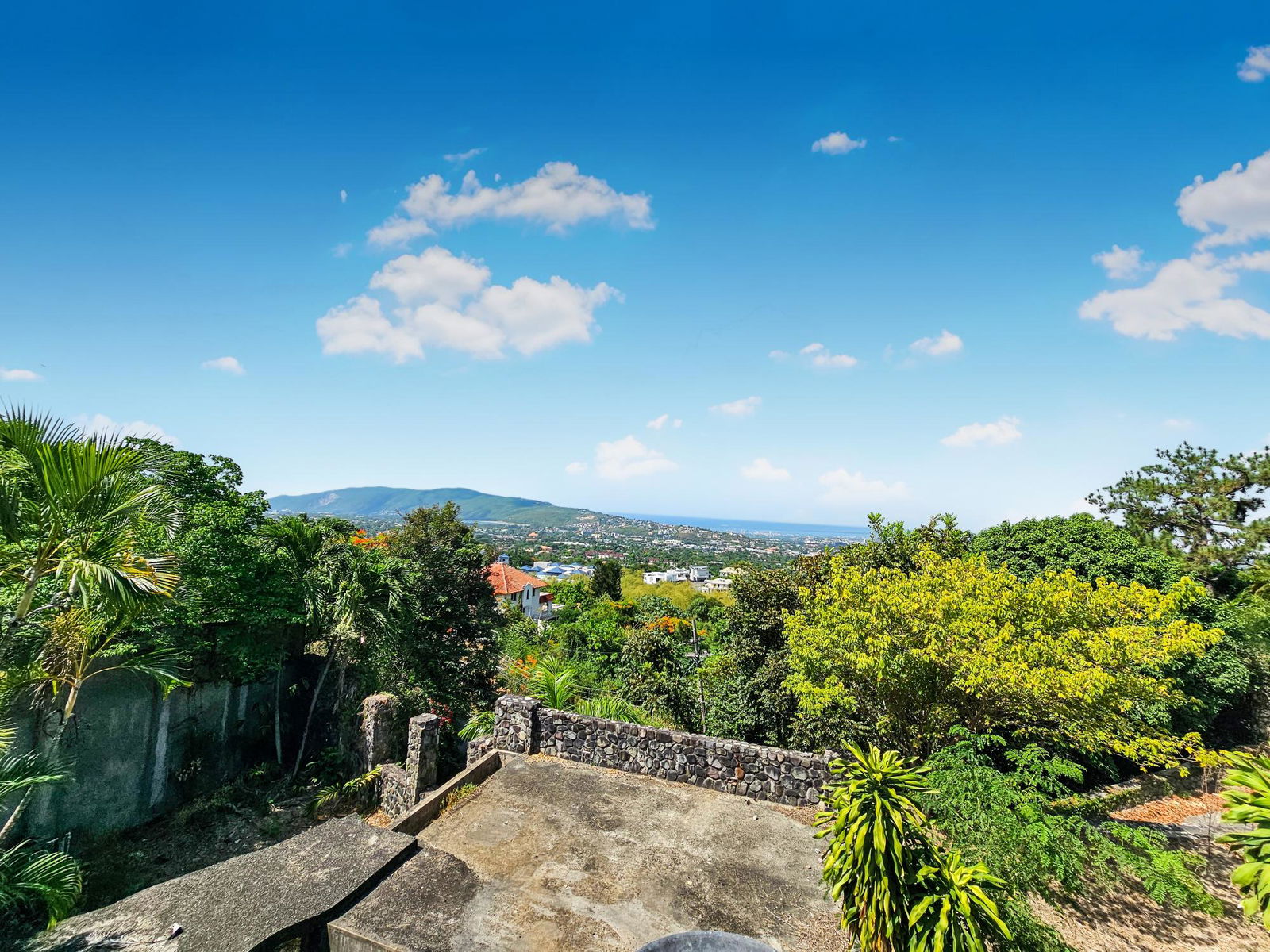 Prestigious-Jacks-Hill-Custom-Residence-for-Sale-–-Panoramic-Views-0.80-Acres-St.-Andrew-Jamaica Sixteenth image of 6 Ridgeway in Kingston 6, St. Andrew, Jamaica - property is For Sale