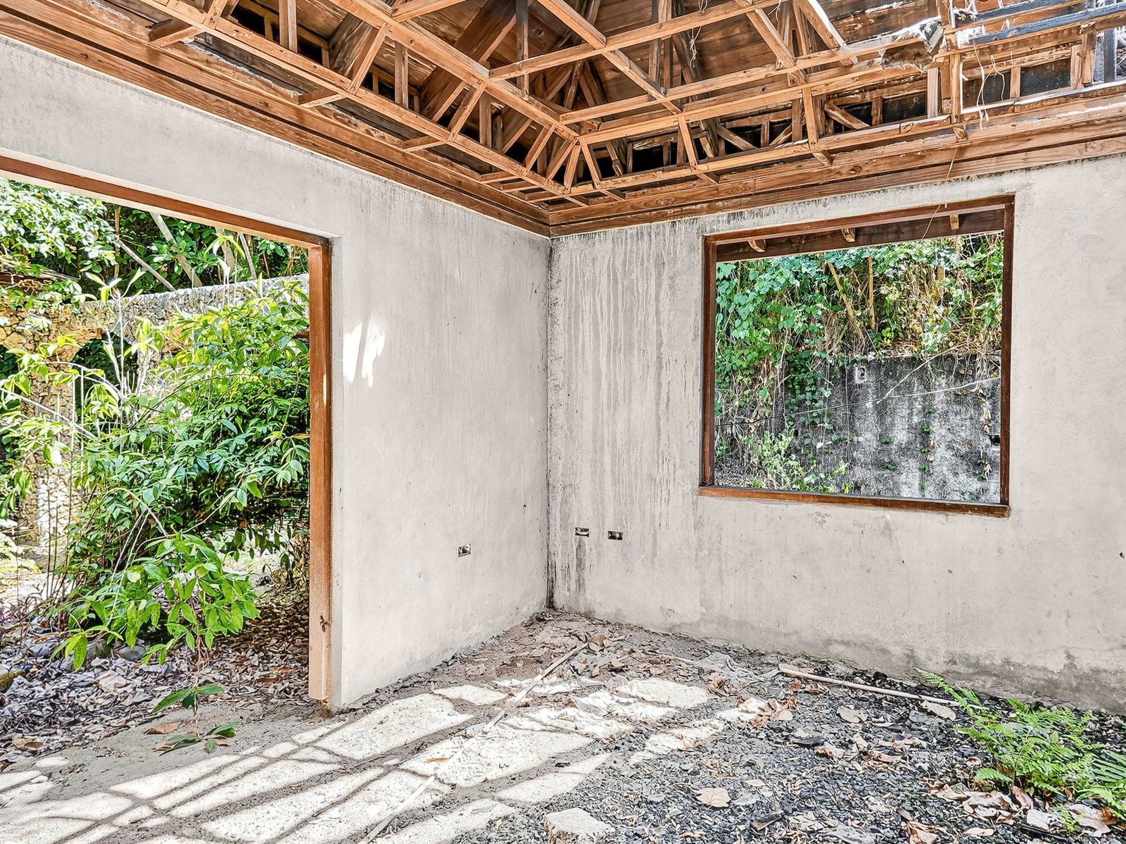 Prestigious-Jacks-Hill-Custom-Residence-for-Sale-–-Panoramic-Views-0.80-Acres-St.-Andrew-Jamaica Seventh image of 6 Ridgeway in Kingston 6, St. Andrew, Jamaica - property is For Sale