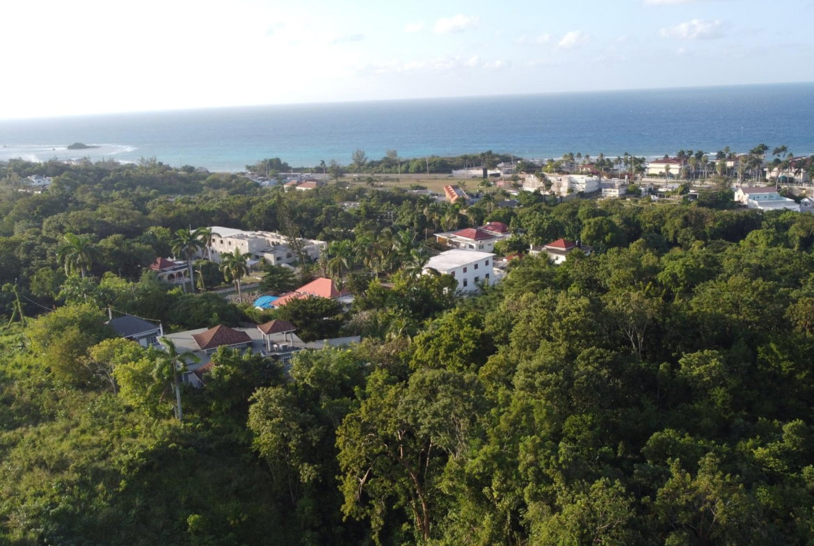 Thirteenth image of Wiltshire Drive, Coral ga in Montego Bay, St. James, Jamaica - property is For Sale
