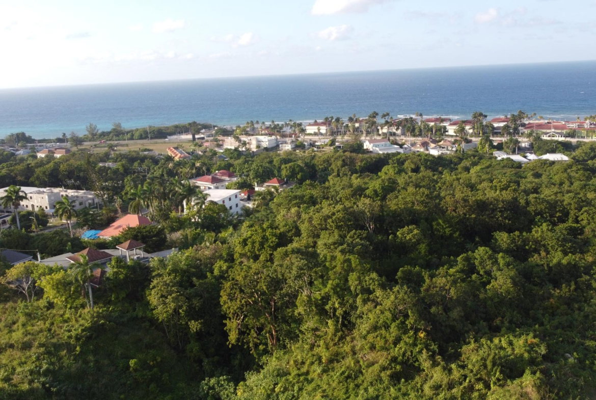 Fifth image of Wiltshire Drive, Coral ga in Montego Bay, St. James, Jamaica - property is For Sale