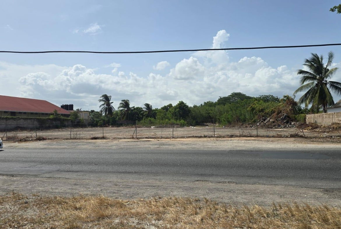Ninth image of Old Harbour Road in Spanish Town, St. Catherine, Jamaica - property is For Sale