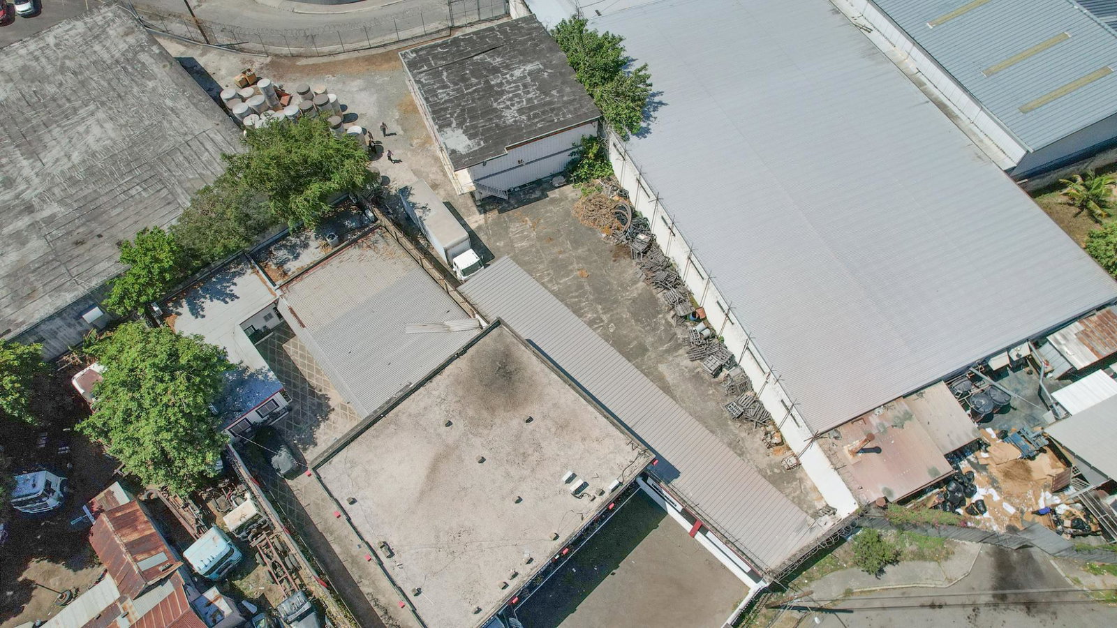 First image of 8 Retirement Crescent in Kingston 5, St. Andrew, Jamaica - property is For Rent