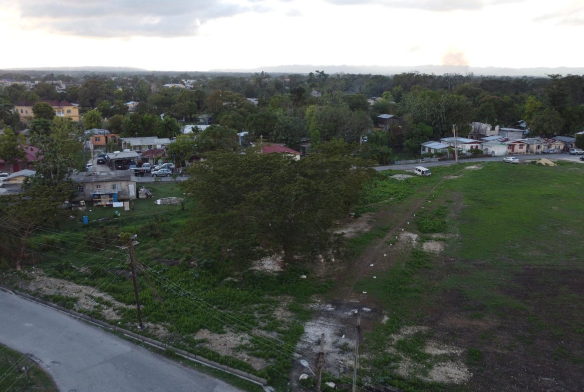 Fifth image of Meylers Ave, Sav in Savanna-La-Mar, Westmoreland, Jamaica - property is For Sale