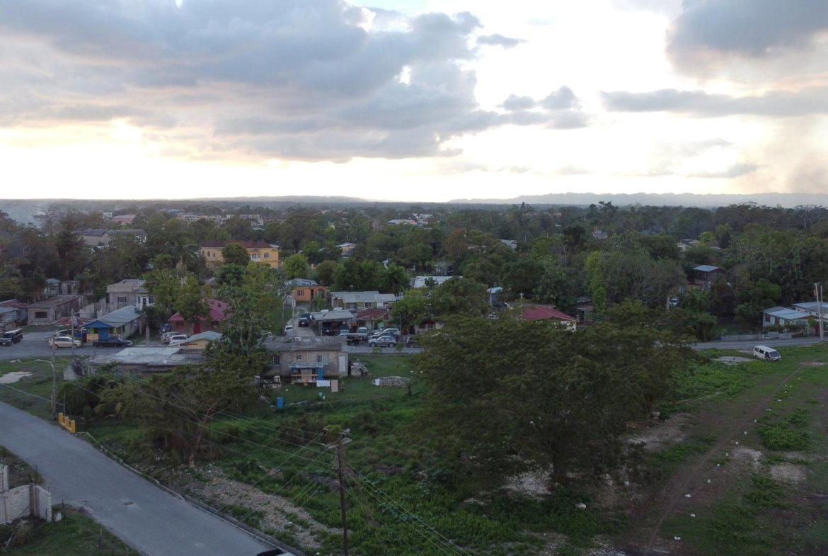 Seventh image of Meylers Ave, Sav in Savanna-La-Mar, Westmoreland, Jamaica - property is For Sale