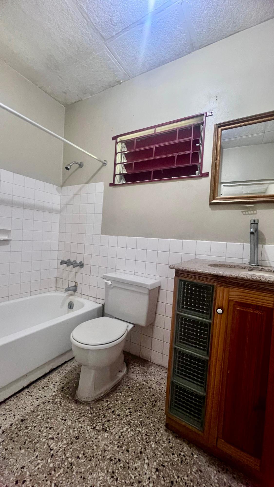 Prime-5-Bedroom-House-for-Sale-in-Lower-Stony-Hill-St.-Andrew-Jamaica Sixteenth image of 1c Long Lane in Constant Spring P.O., St. Andrew, Jamaica - property is For Sale