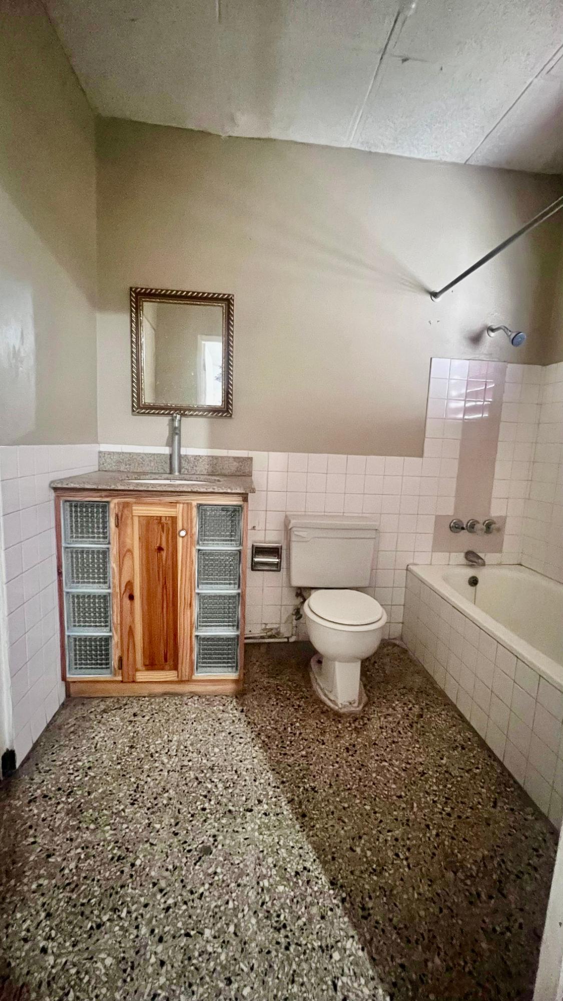 Prime-5-Bedroom-House-for-Sale-in-Lower-Stony-Hill-St.-Andrew-Jamaica Twenty-Ninth image of 1c Long Lane in Constant Spring P.O., St. Andrew, Jamaica - property is For Sale