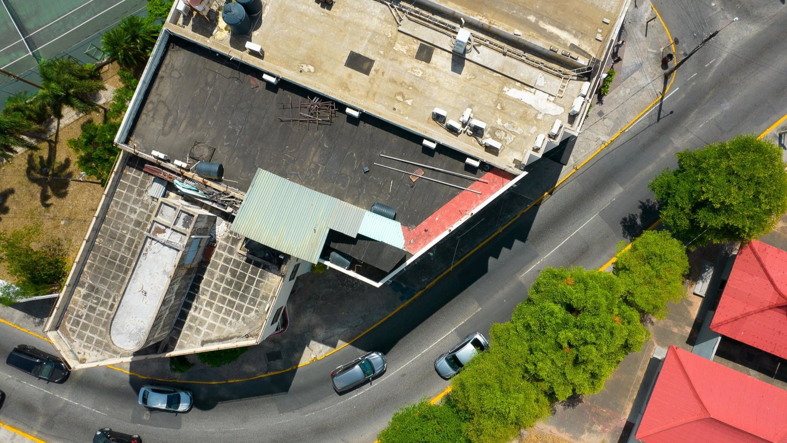 Third image of 82 Knutsford Boulevard in Kingston 5, St. Andrew, Jamaica - property is For Sale