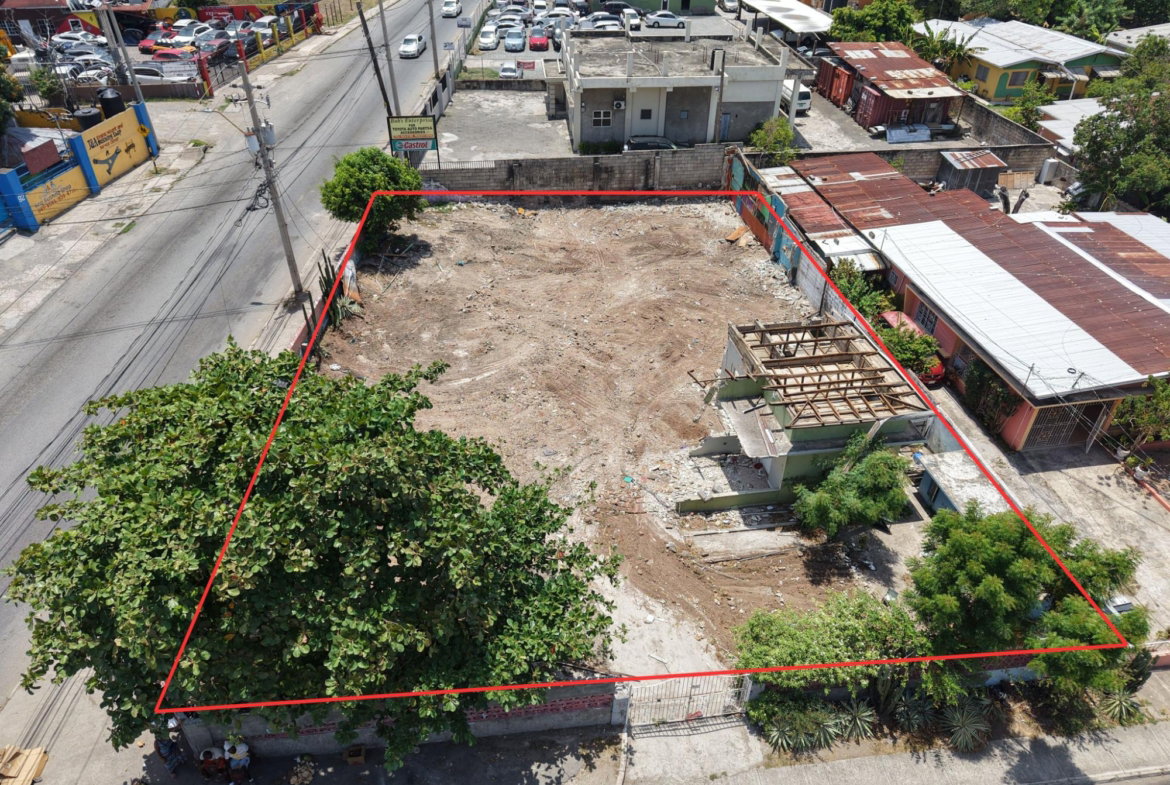 First image of Molynes Road in Kingston 10, St. Andrew, Jamaica - property is For Rent