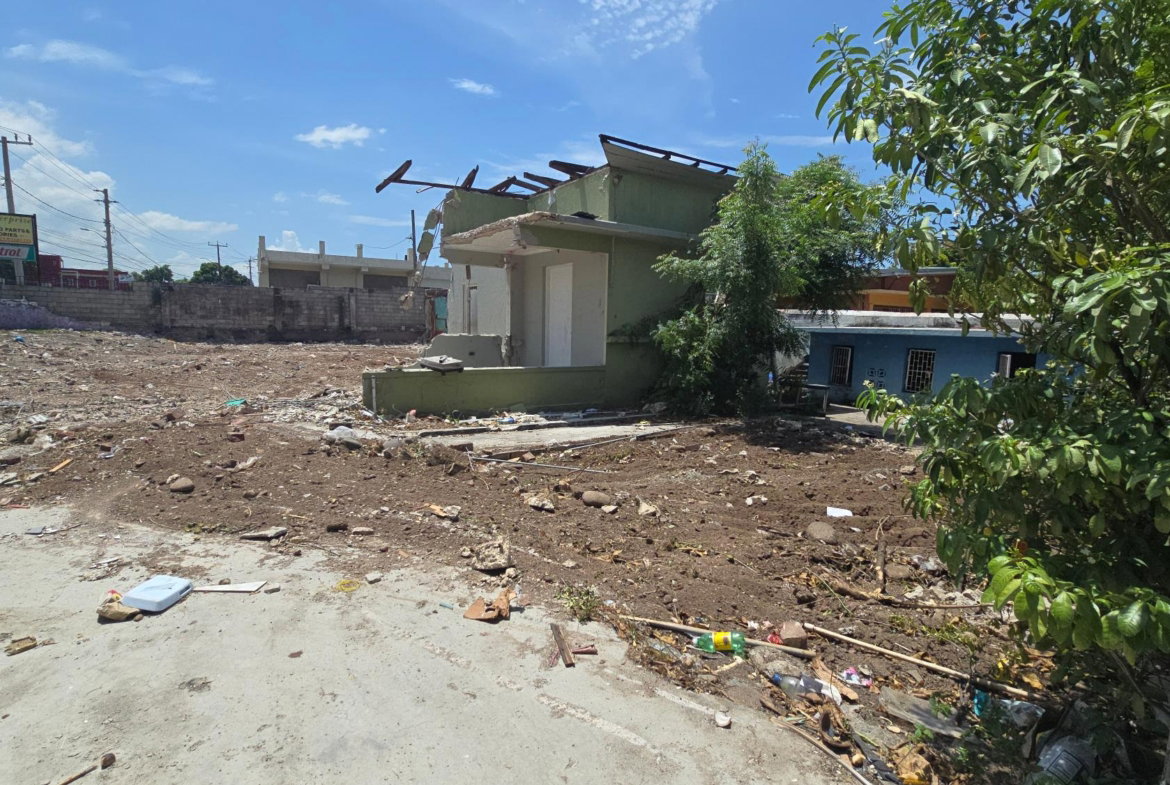 Fourth image of Molynes Road in Kingston 10, St. Andrew, Jamaica - property is For Rent