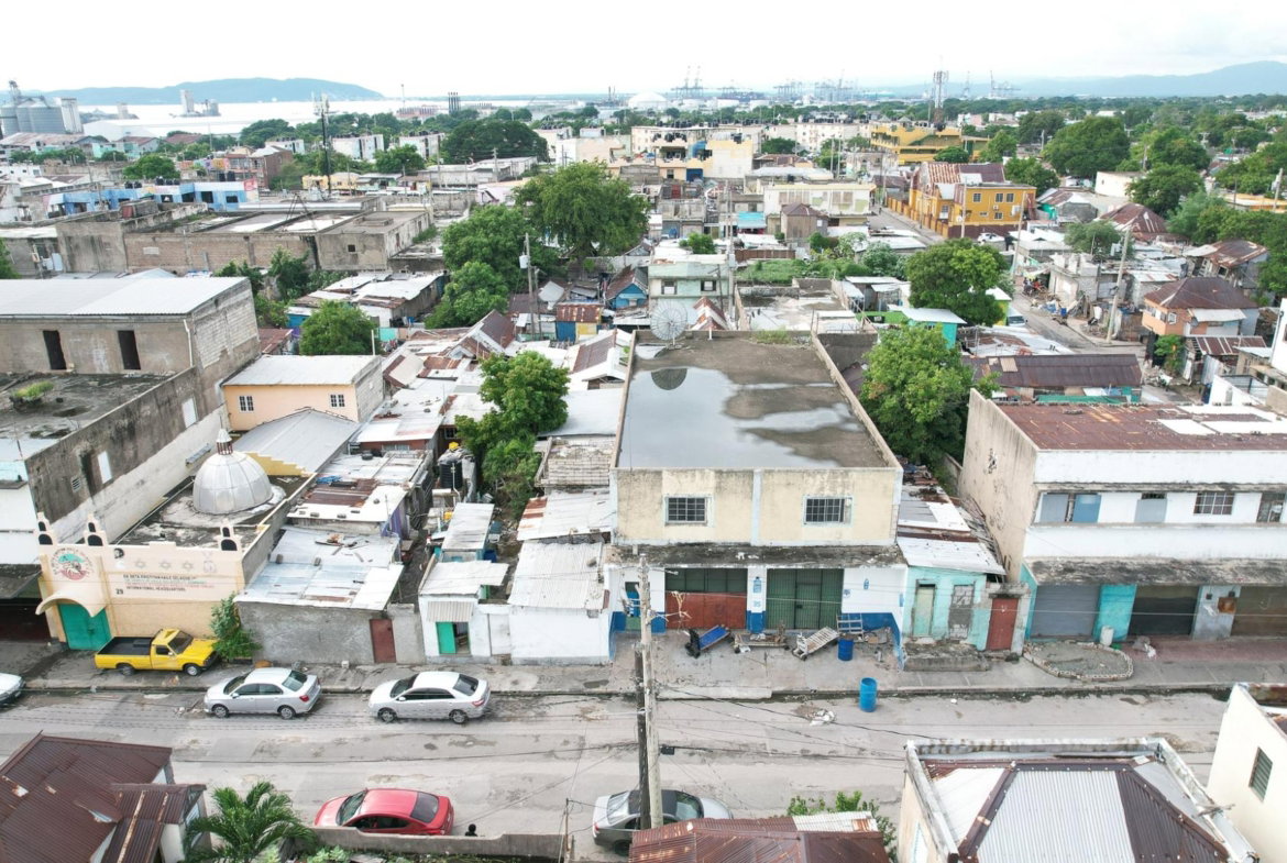 Second image of 35 Oxford Street in KINGSTON, Kingston, Jamaica - property is For Sale