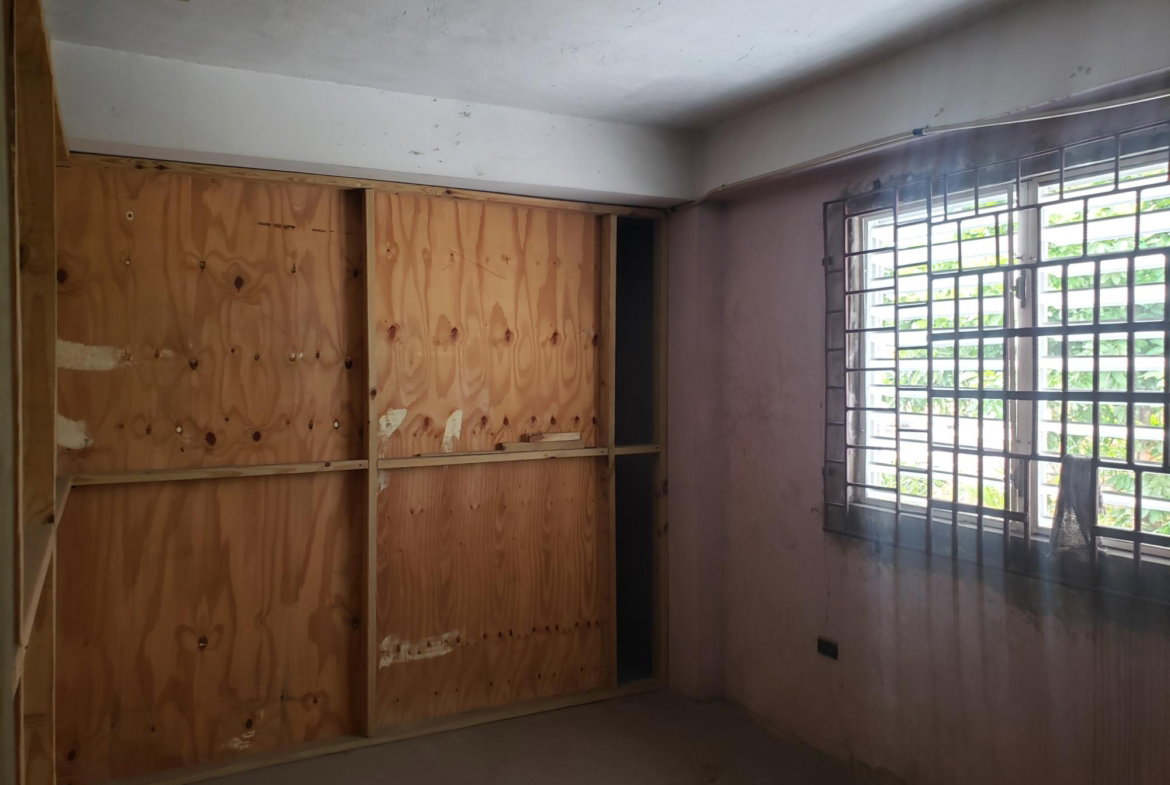 Ninth image of 35 Oxford Street in KINGSTON, Kingston, Jamaica - property is For Sale