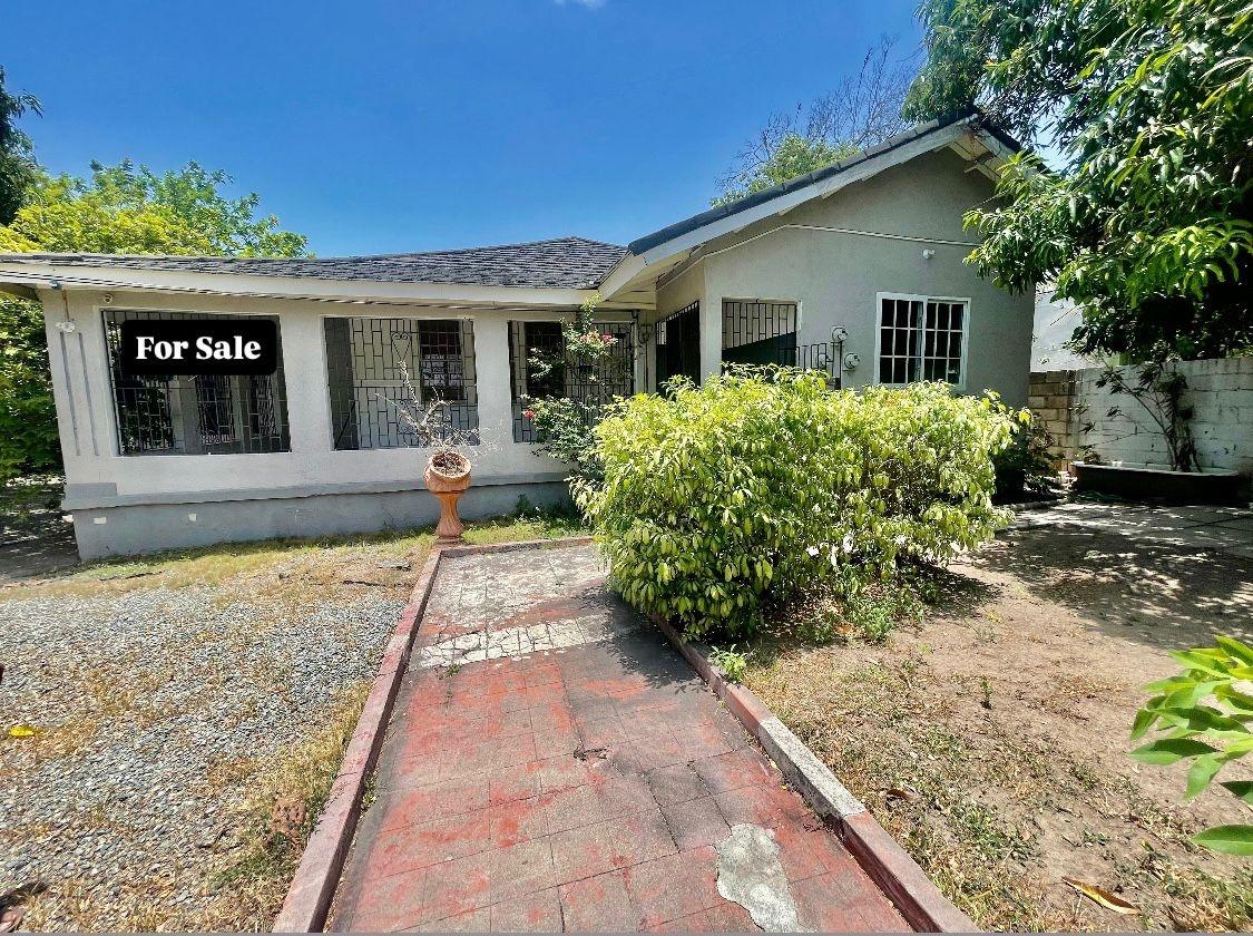 Prime-Commercial-Property-for-Sale-in-Kingston-Gardens-Jamaica Fifth image of 1 West Avenue in Kingston 4, Kingston, Jamaica - property is For Sale