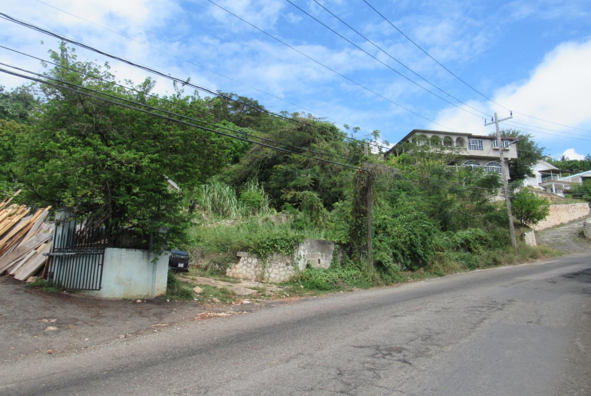 Second image of 4- Red Hills Road, Forest hi in Red Hills, St. Andrew, Jamaica - property is For Sale