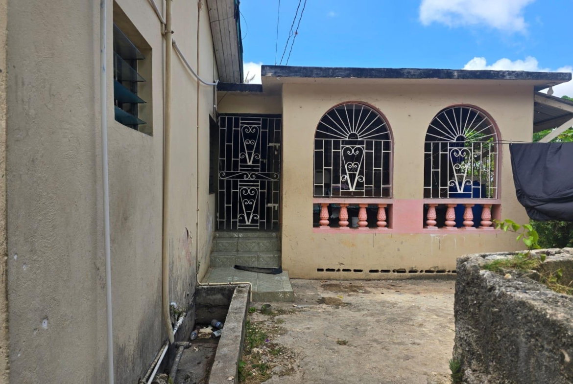 Fourth image of Huntley, Minard Hill, Bro in Browns Town, St. Ann, Jamaica - property is For Sale